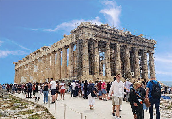 photo of the Acropolis overlooking Plaka